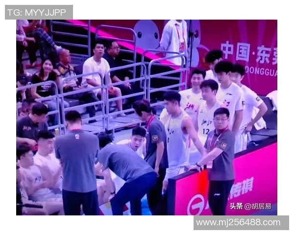 CBA季前赛精彩回顾广东队对阵青岛队的激烈对抗与精彩瞬间